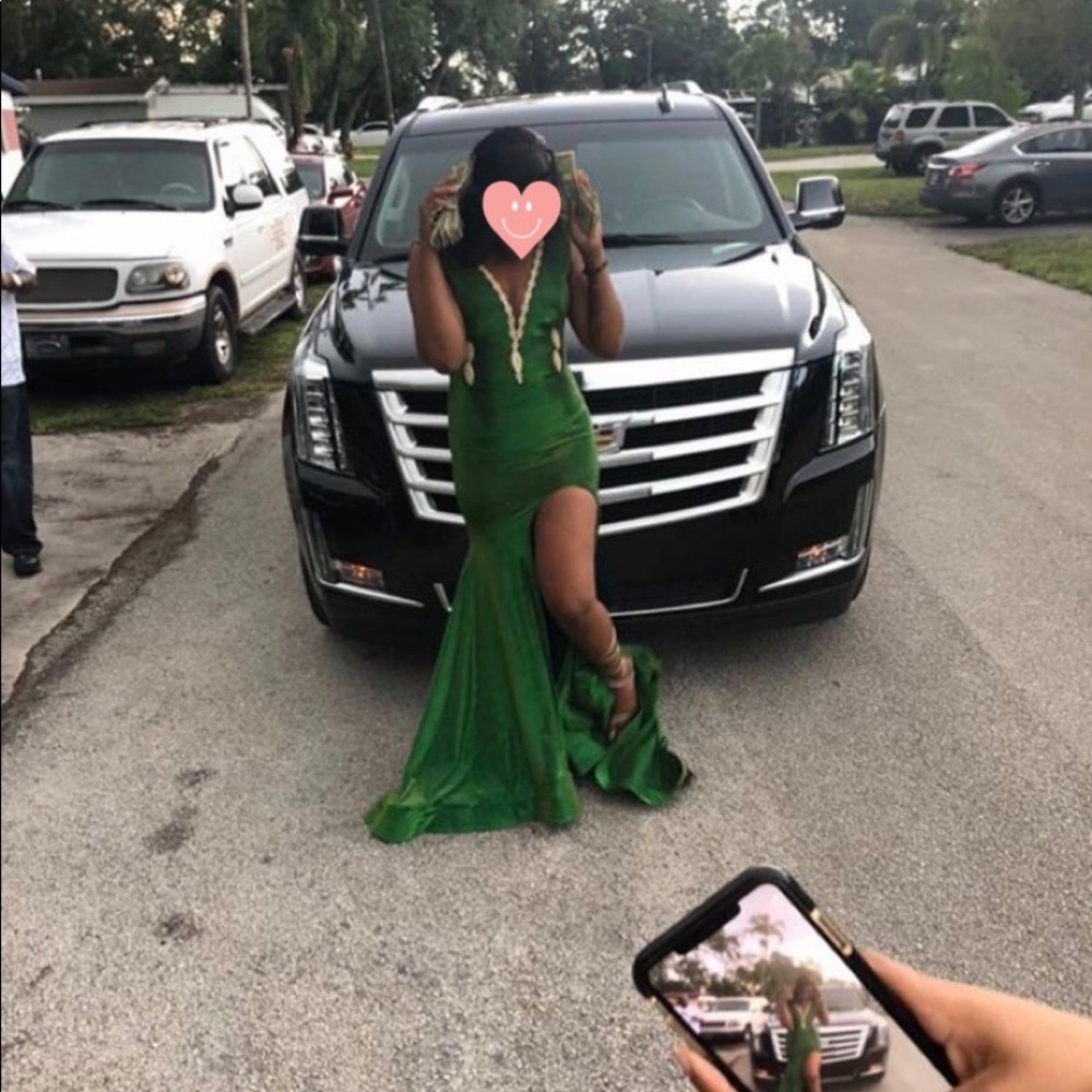 Beautiful Prom Dress - Picture 2 of 3